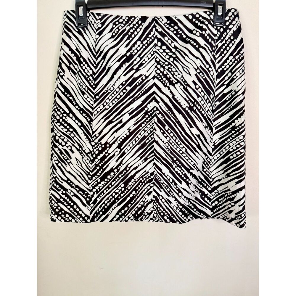 The Limited Black White Geometric A-Line Skirt Women’s Size M 17” Waist